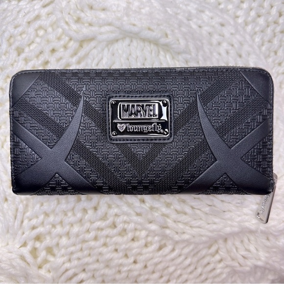 LOUNGEFLY Marvel BLACK PANTHER Infinity War Zip Around Large Wallet Black Silver - Picture 4 of 10